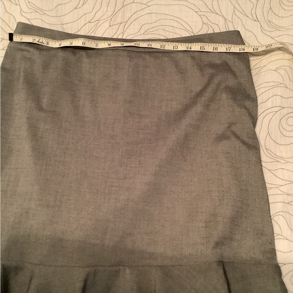 Women’s suit - Picture 4 of 7